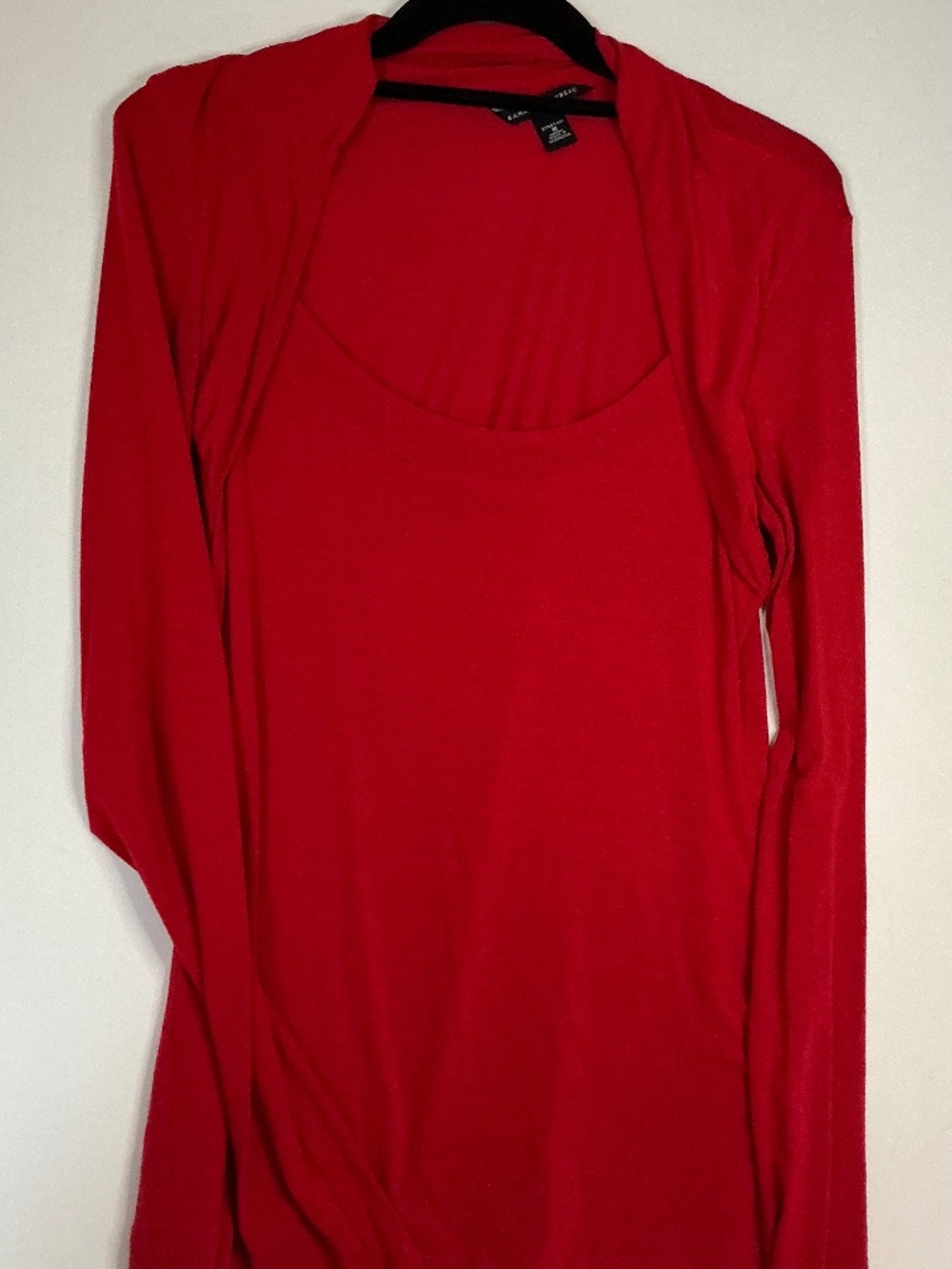 Banana Republic red long sleeve scoop neck Size M